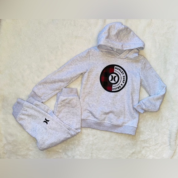 Hurley Set - Picture 2 of 4